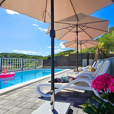 Amazing In With House Sea View Makarská