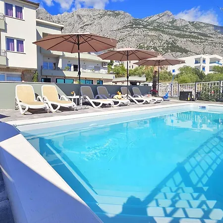 Amazing In With House Sea View Apartmán *
